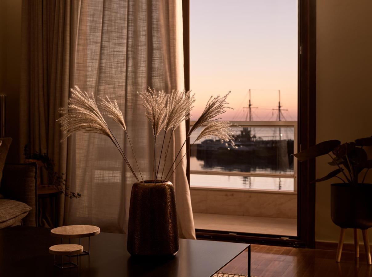 Monopolio Waterfront Apartment With Sea View, By Zantewize Exterior photo