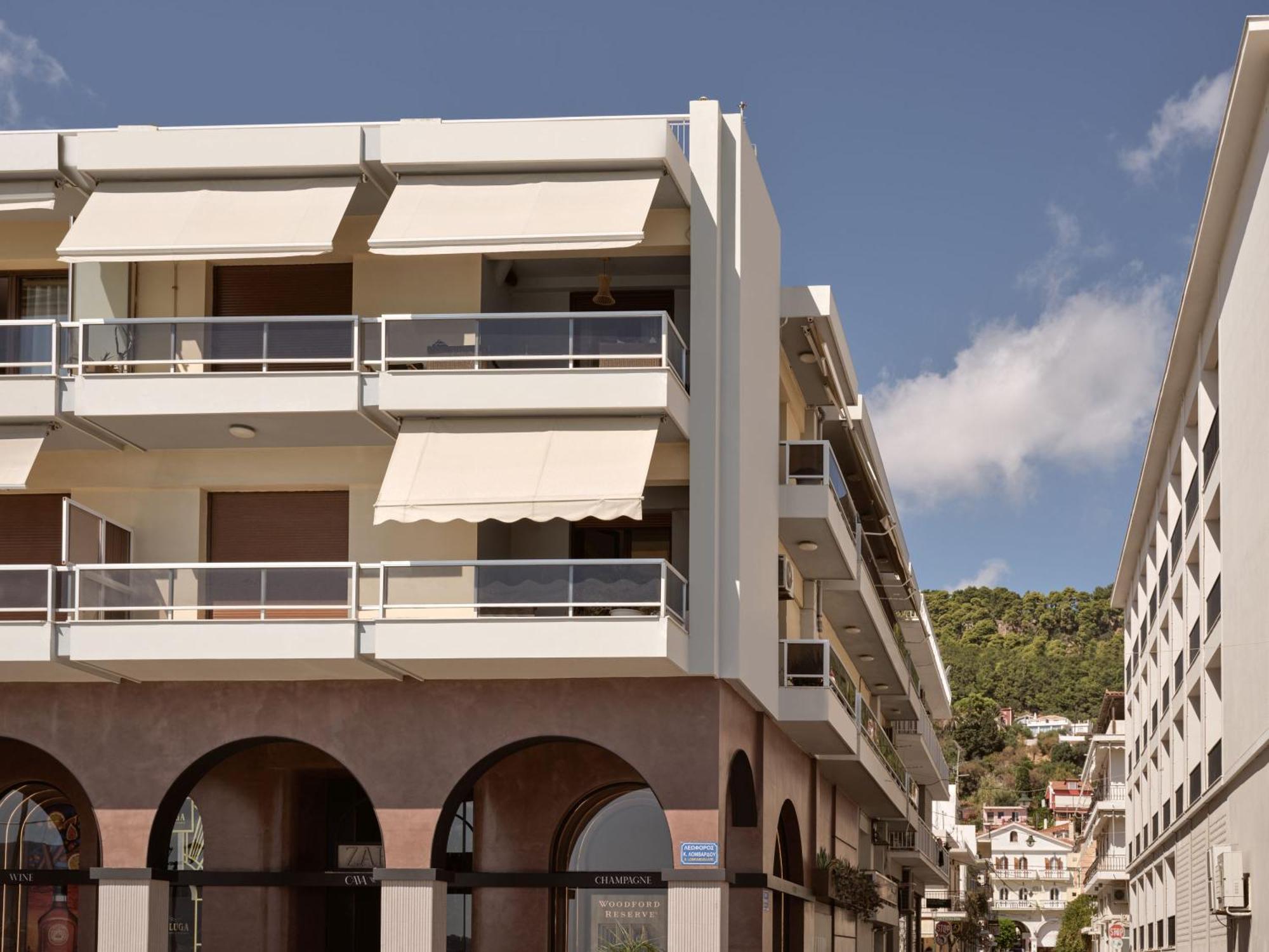 Monopolio Waterfront Apartment With Sea View, By Zantewize Exterior photo